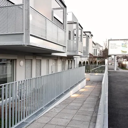 Balcony/Pool/Free Parking Garage Studio Vienna Exterior photo
