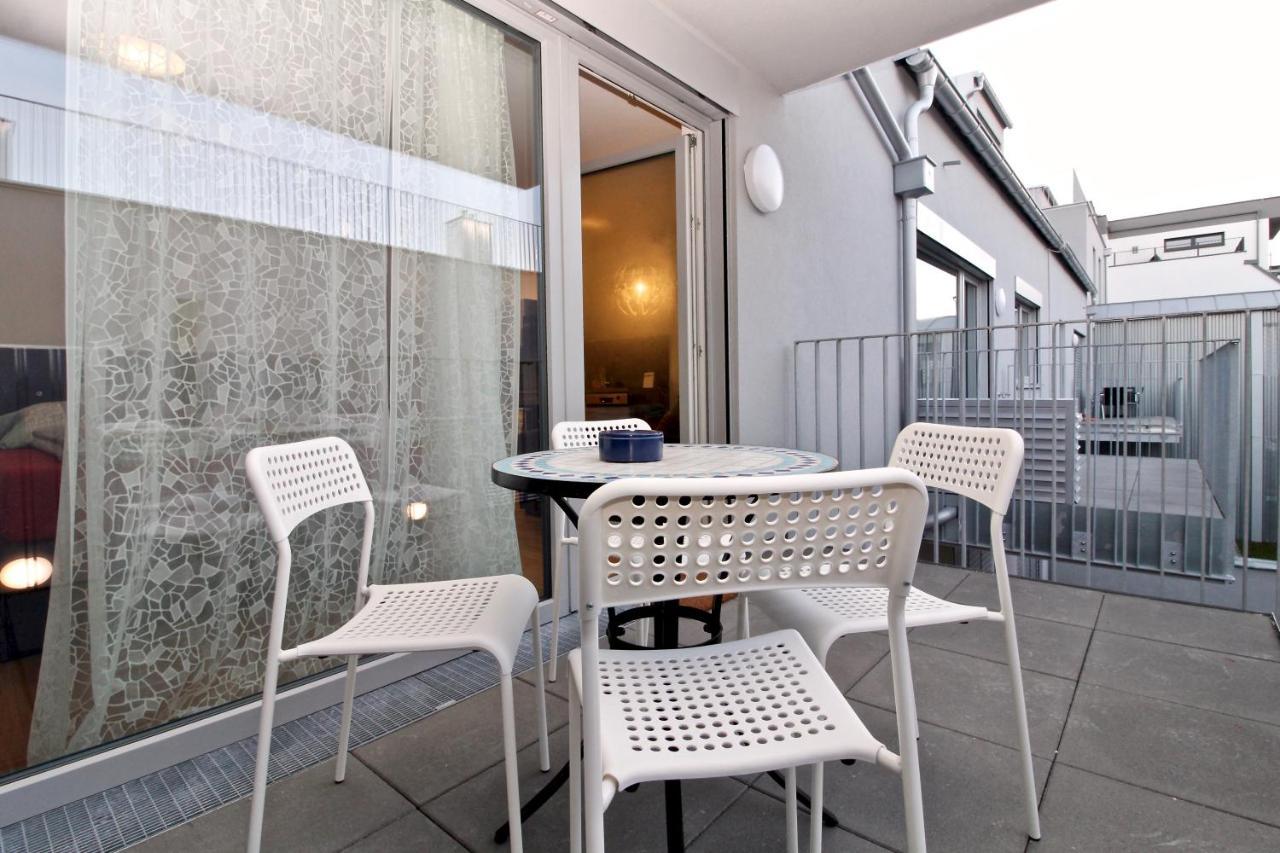 Balcony/pool/free Parking Garage * Wien